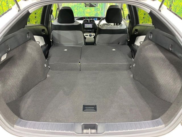 TOYOTA PRIUS 2015 Image 31