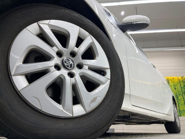 TOYOTA PRIUS 2015 Image 31