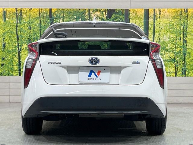 TOYOTA PRIUS 2015 Image 31