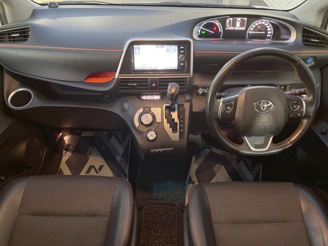 TOYOTA SIENTA HYBRID 2017 Image 31