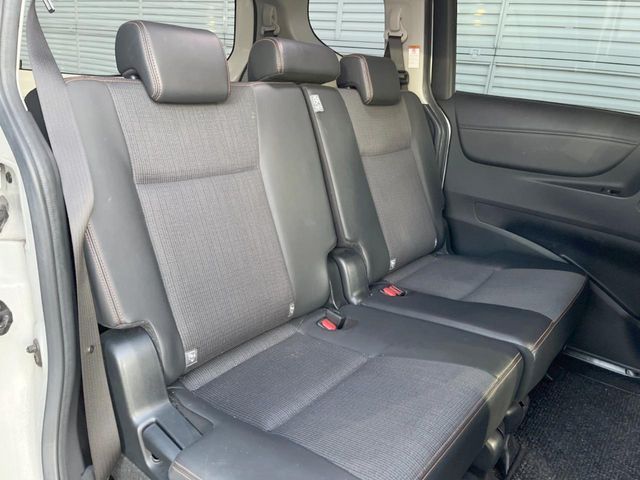 TOYOTA SIENTA HYBRID 2017 Image 31