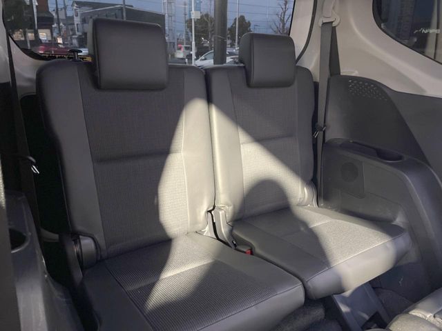 TOYOTA SIENTA HYBRID 2017 Image 31