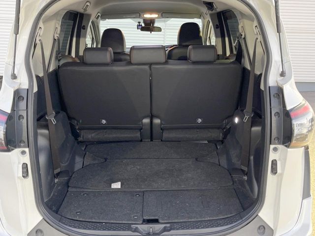 TOYOTA SIENTA HYBRID 2017 Image 31