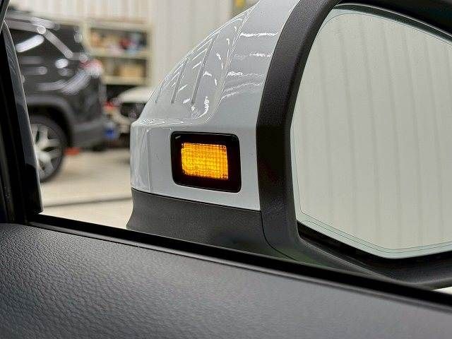 AUDI A4 AVANT 2021 Image 31