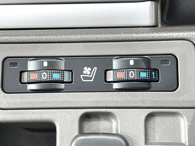 TOYOTA LANDCRUISER PRADO 2023 Image 31