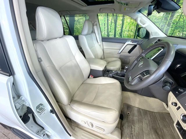 TOYOTA LANDCRUISER PRADO 2023 Image 31