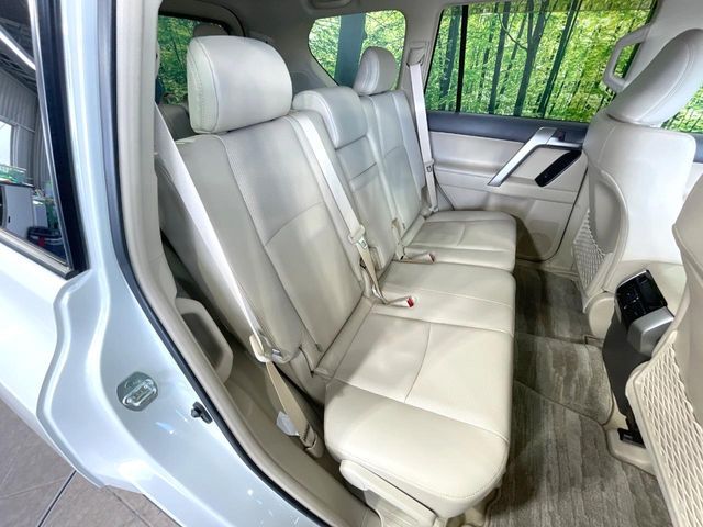 TOYOTA LANDCRUISER PRADO 2023 Image 31