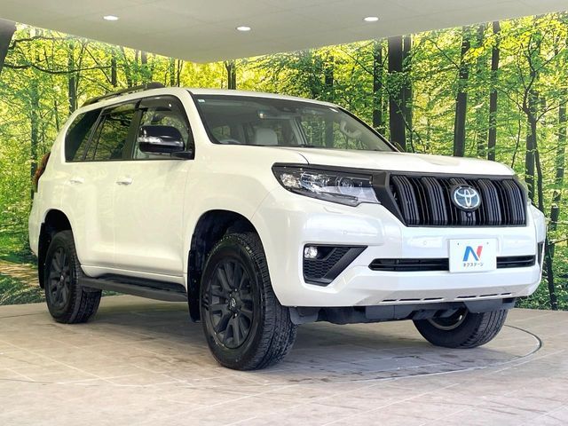 TOYOTA LANDCRUISER PRADO 2023 Image 31