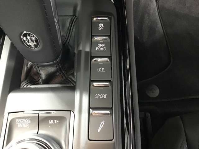 MASERATI LEVANTE 2022 Image 31