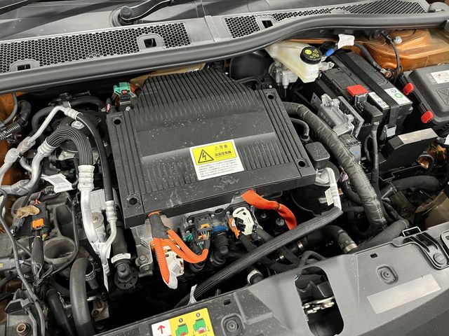 PEUGEOT E-2008 2025 Image 31