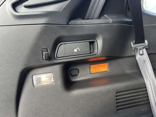 MITSUBISHI OUTLANDER PHEV 2023 Image 31