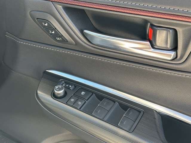 TOYOTA HARRIER PHEV 2023 Image 31