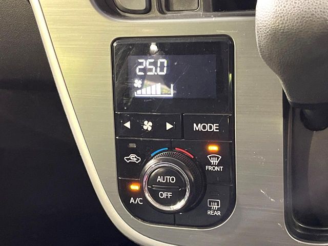 DAIHATSU MOVE CUSTOM 2015 Image 31