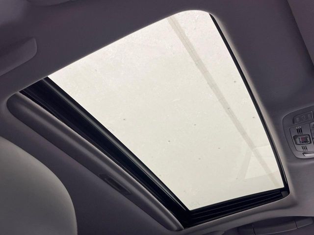 TOYOTA CROWN SEDAN 2011 Image 31