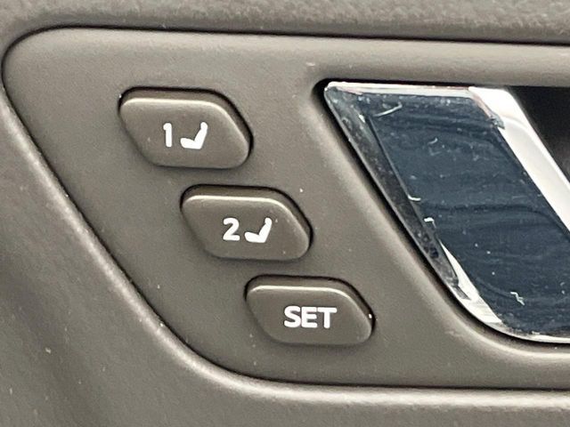 TOYOTA CROWN SEDAN 2011 Image 31