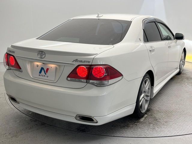 TOYOTA CROWN SEDAN 2011 Image 31