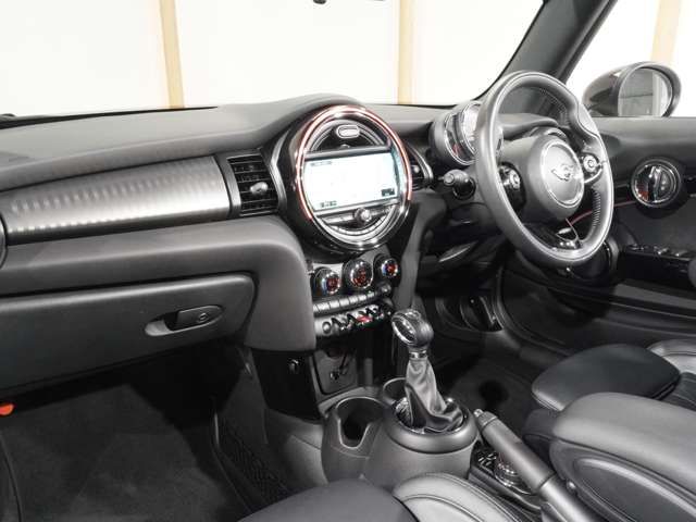 BMW MINI COOPER S OP 2017 Image 31