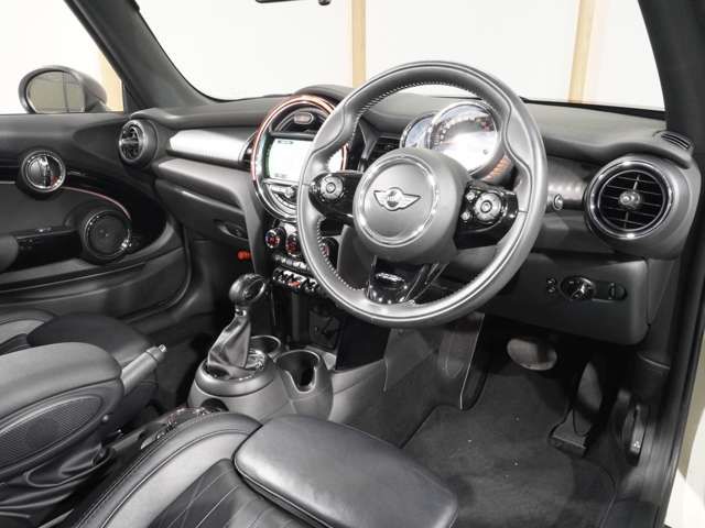 BMW MINI COOPER S OP 2017 Image 31