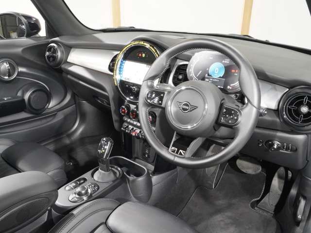 BMW MINI COOPER S OPEN 2023 Image 31