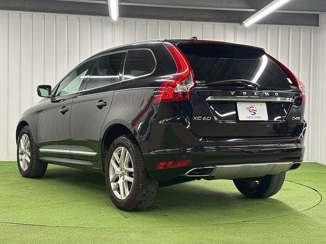 VOLVO XC60 2017 Image 31