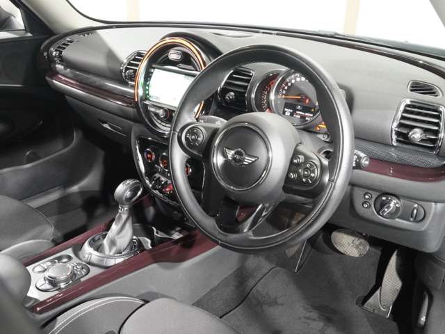 BMW MINI COOPER S CL 2017 Image 31