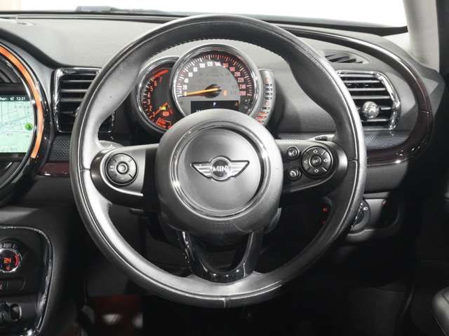 BMW MINI COOPER S CL 2017 Image 31