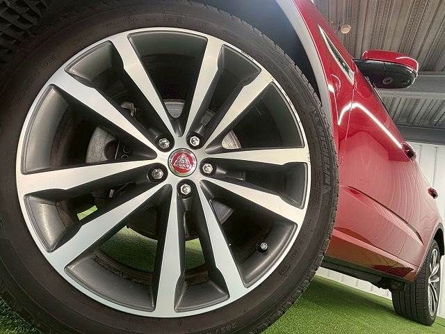 JAGUAR E-PACE 2020 Image 31