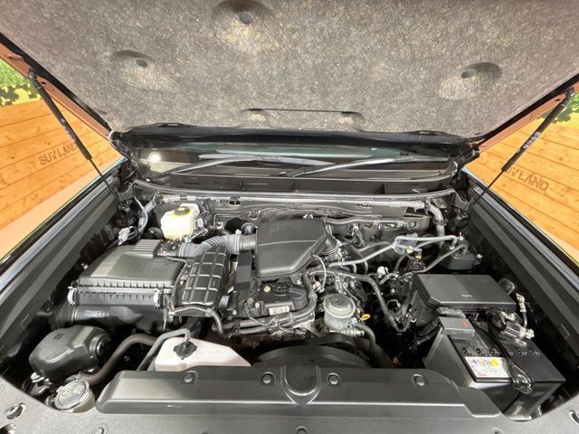 TOYOTA LANDCRUISER PRADO 2023 Image 31
