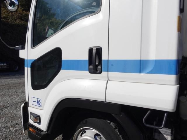 ISUZU FORWARD 2012 Image 31