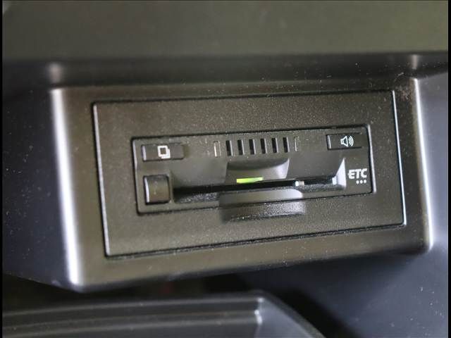 TOYOTA LANDCRUISER PRADO 2022 Image 31