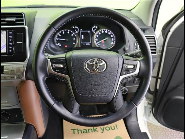 TOYOTA LANDCRUISER PRADO 2022 Image 31