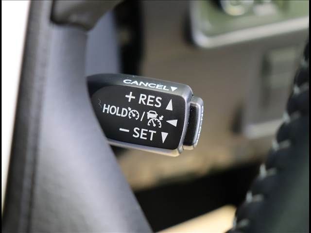 TOYOTA LANDCRUISER PRADO 2022 Image 31