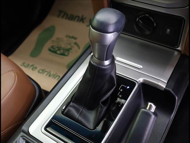 TOYOTA LANDCRUISER PRADO 2022 Image 31