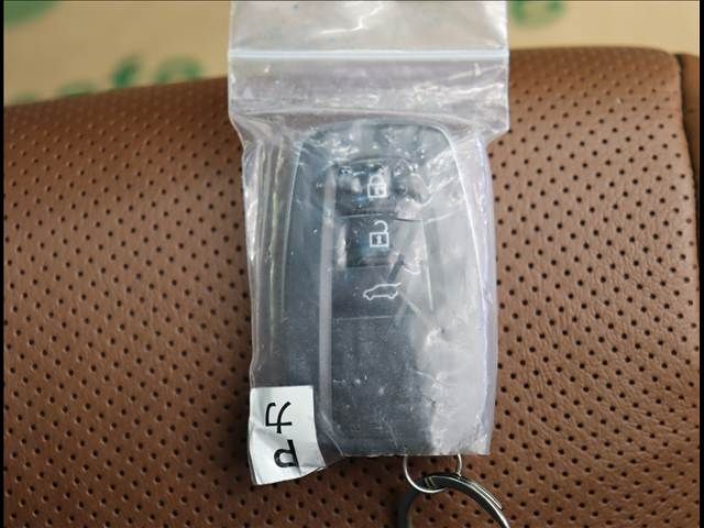 TOYOTA LANDCRUISER PRADO 2022 Image 31