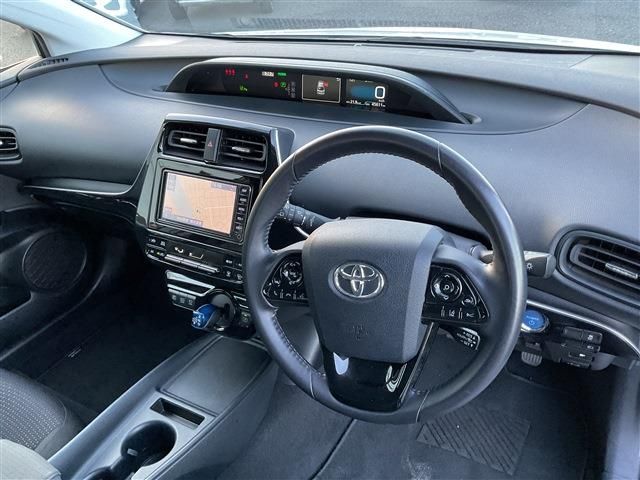 TOYOTA PRIUS 2022 Image 31