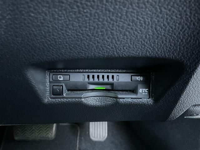 TOYOTA PRIUS 2022 Image 31