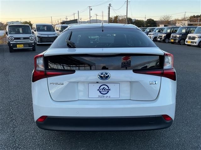 TOYOTA PRIUS 2022 Image 31