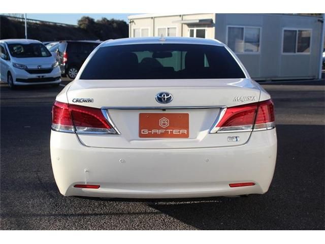 TOYOTA CROWN MAJESTA HYBRID 2014 Image 31
