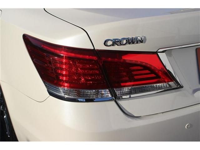 TOYOTA CROWN MAJESTA HYBRID 2014 Image 31