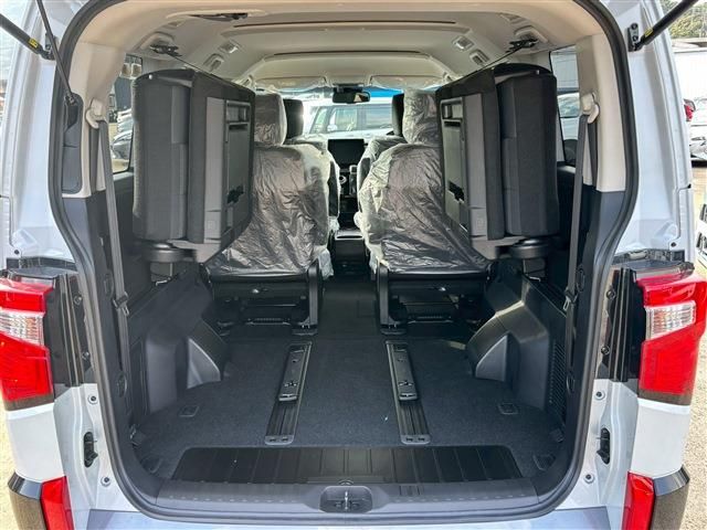 MITSUBISHI DELICA D:5 4WD 2025 Image 31