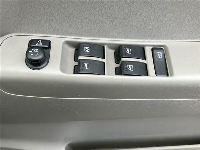 DAIHATSU MOVE CONTE 2013 Image 31