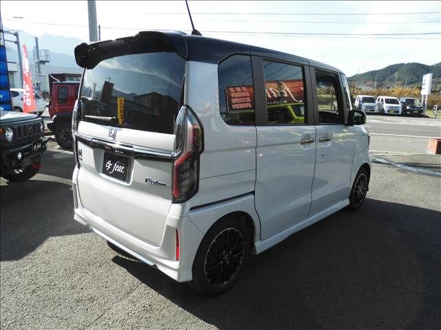 HONDA N BOX CUSTOM 2022 Image 31