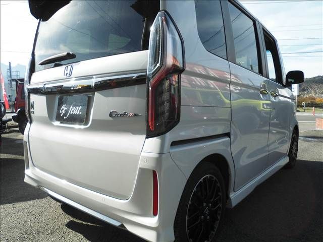 HONDA N BOX CUSTOM 2022 Image 31