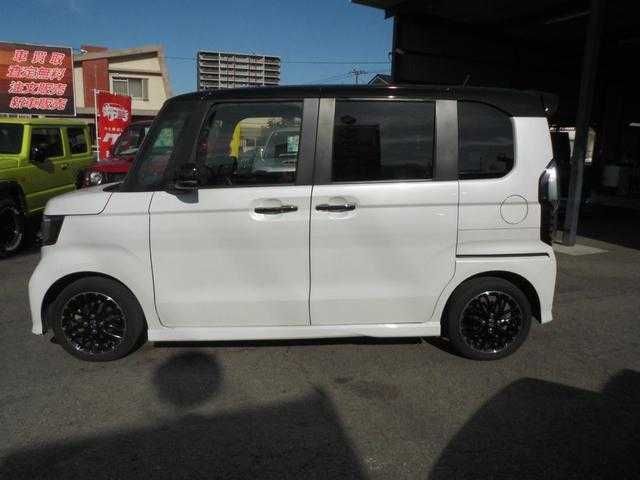 HONDA N BOX CUSTOM 2022 Image 31