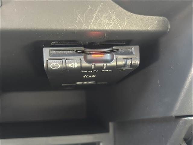 NISSAN NOTE 2013 Image 31