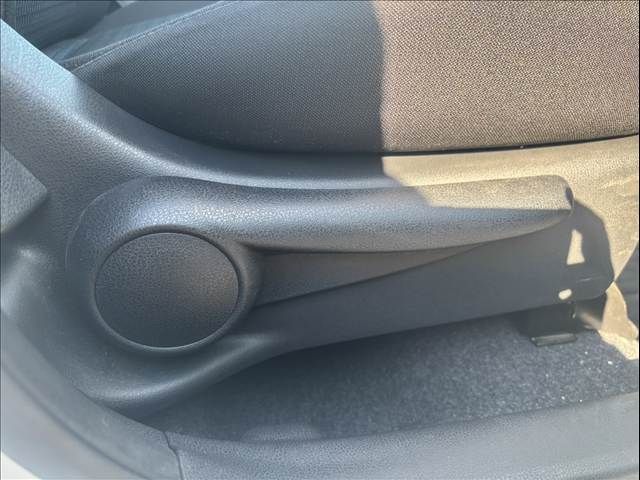 NISSAN NOTE 2013 Image 31