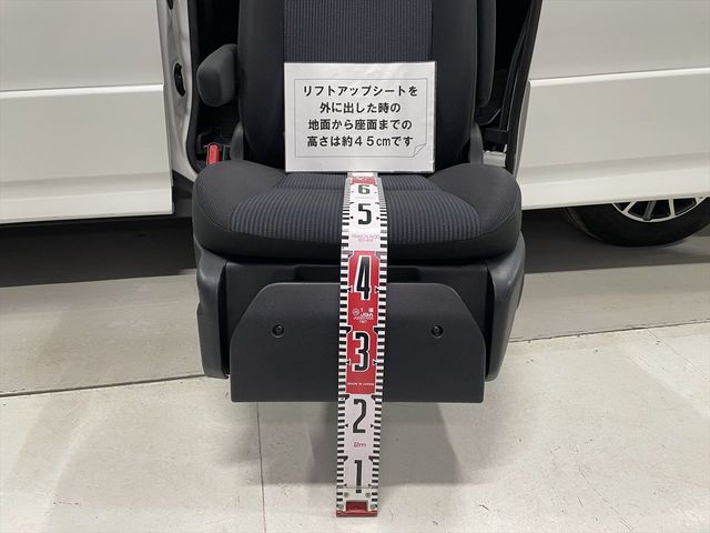 TOYOTA NOAH 2016 Image 31