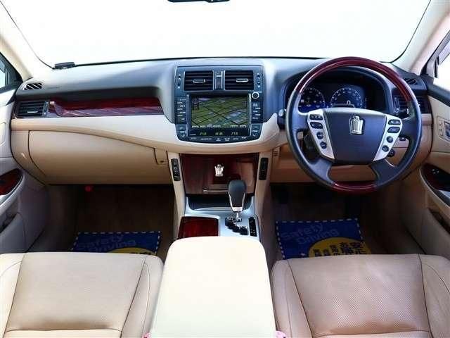 TOYOTA CROWN SEDAN HYBRID 2010 Image 31