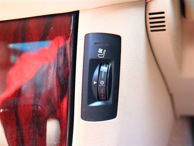 TOYOTA CROWN SEDAN HYBRID 2010 Image 31