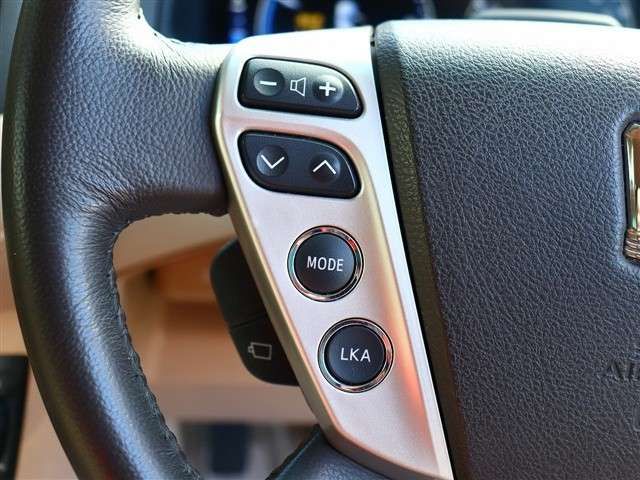 TOYOTA CROWN SEDAN HYBRID 2010 Image 31